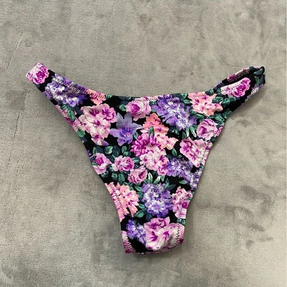 New! Victoria’s Secret Purple VS Shine Hardware Bikini Swim Bottom 4616 - Picture 8 of 9